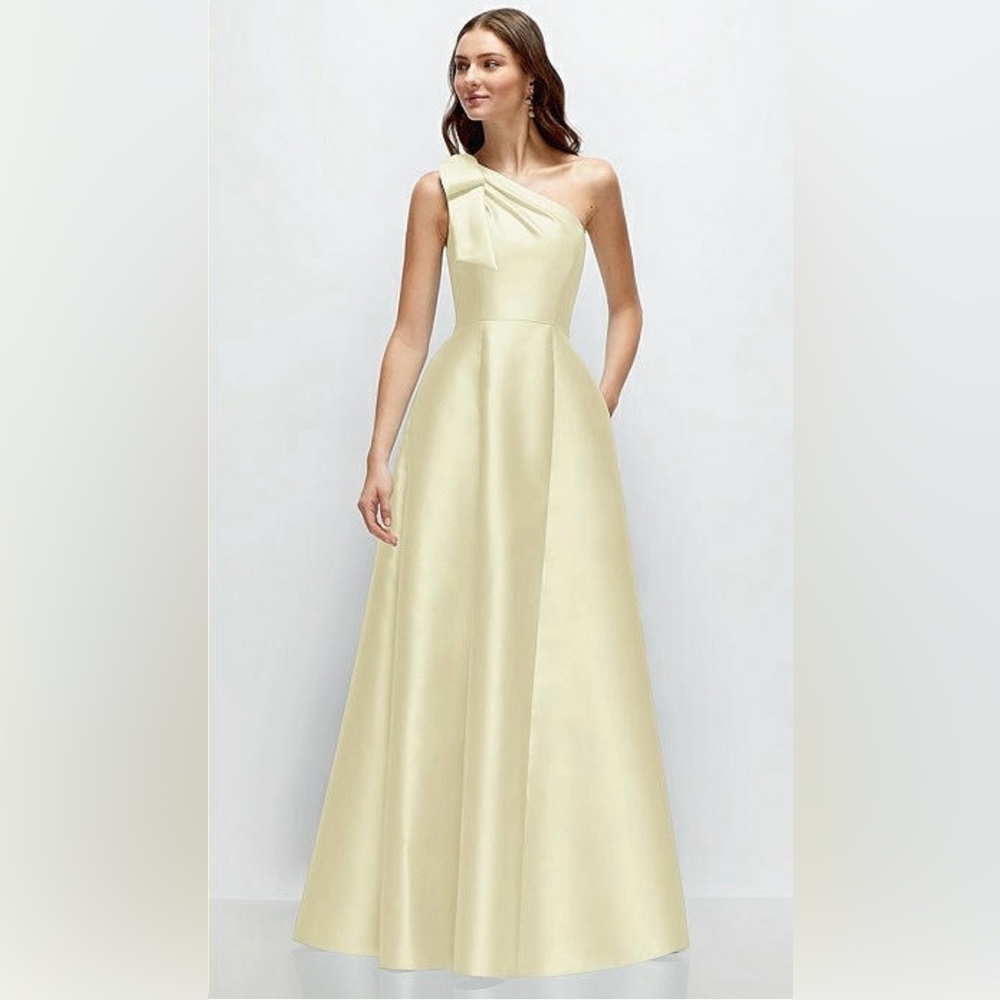 Alfred Sung Savanna — Style D875 — butter yellow